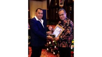 OJK Kembali Raih Penghargaan Kinerja Penegakan Hukum Sangat Baik dari Bareskrim Polri