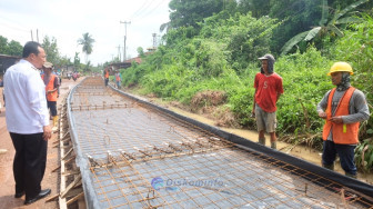 BBS Tinjau Pembangunan Jalan Rigit Beton Sungai Gelam, Pastikan Kualitas Sesuai Standar