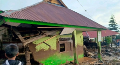 Kabupaten Agam : Guru  Meninggal Dunia 3 orang, Hilang 5 orang dan 96 Fasilitas Sekolah Rusak, PBM Diliburkan Hingga 3 Desember 2025