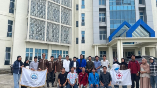 UIN STS Jambi dan ORMAWA Salurkan Bantuan ke Sumbar