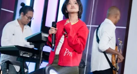 Naura Bahri, Gadis Asal Batam yang Mantap Jajaki Karier Profesional di Dunia Hiburan