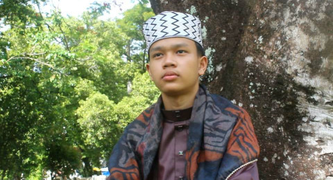 Aldino Moreno Rilis Lagu Ramadhan 2026 “Mahkota Cahaya”, Bakal Bikin Banyak Orang Nangis