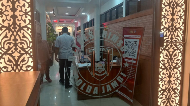 Varial Adhi Putra, Bukri dan Davit, Tiga Gembong Utama Tersangka Korupsi DAK 21,7 Disdik  Diperiksa Polisi..Mantap !!!!!!