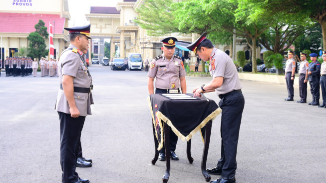 Sah.. Brigjen Pol. Benny Ali Jadi Wakapolda Jambi. Bapak ini Terkenal Saat Kasus Ferdy Sambo Terungkap...?