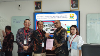 Memang Hebat, Kadis Kominfo Tanjabtim itu : Berjuang Entaskan Wilayah Blank Spot di Bumi Sepucuk Nipah Serumpun.