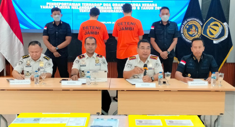 Imigrasi Kelas  Jambi Amankan Dua Warga Negara Yaman Pelaku Penyalahgunaan  Izin Tinggal .