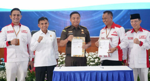 Gema Sholawat Ribuan Anggota BPD Jawa Timur Sambut Prof Reda, Perkuat Sinergi Jaga Desa untuk Indonesia Berdaulat