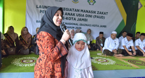 Dr. dr. Hj. Nadiyah, Sp.OG., membuka kegiatan Implementasi Manasik Zakat pada satuan PAUD