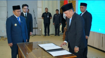 Lantik Direksi Baru Perumda Tirta Mayang, Wali Kota Maulana Tekan Kemandirian Fiskal Tanpa APBD