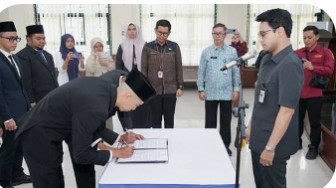 Wakil Wali Kota Jambi Diza Hazra Aljosha Lantik  Pejabat Fungsional Pranata Komputer di Diskominfo