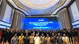 Pelantikan JMSI Sumbar 2026: Perkuat Barisan Media Siber, Lima Tokoh Raih JMSI Awards, Salah Satunya Rabiatul Adawiyyah, Mengajar di Ujung Negeri, Tanpa Gaji