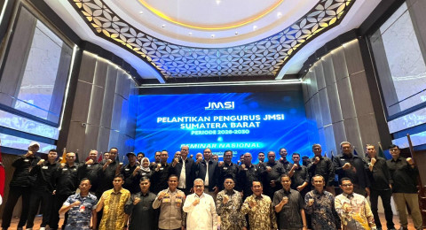 Pelantikan JMSI Sumbar 2026: Perkuat Barisan Media Siber, Lima Tokoh Raih JMSI Awards, Salah Satunya Rabiatul Adawiyyah, Mengajar di Ujung Negeri, Tanpa Gaji