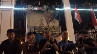 Komunitas Jambi Menggapai Keadilan (JMK) Menggelar Doa Bersama di Monumen Sultan Thaha, Sabtu (1/7/2023). ( Foto: JMK)