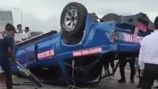 Mobil Rescue Dinsos Provinsi Jambi Terbalik