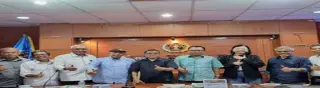 Ketua Umum PWI Pusat Hendry Ch Bangun bersama pengurus yang lain (Foto:dok/humas pwi pusat)