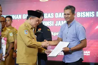 Gubernur Jambi Al Haris Kukuhkan Tim Gugus Tugas Daerah dan HAM Provinsi Jambi, Selasa (23/4/2024) foto : Harun Al-Rasyid