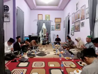 Para Kiyai Dukung Dilla Hich - Muslimin Tanja