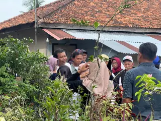 Romi saat bersilaturahim dengan warga Solok Sipin || dok pm