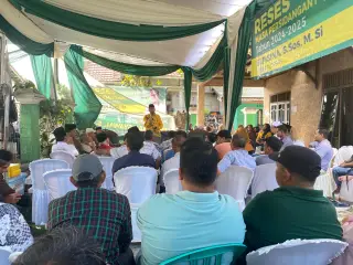 Anggota DPR RI Dapil Jambi Fraksi Partai Kebangkitan Bangsa (PKB), Elpisina reses di Kota Jambi || dokpri