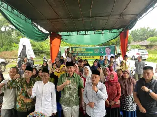 Antusias warga menghadiri reses anggota DPRI Dapil Jambi, Elpisina || dokpri
