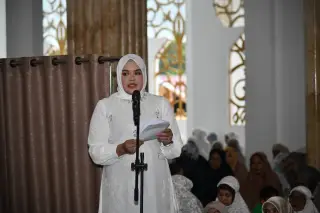 Bupati Tanjabtim Saat menyampaikan Pesan Penting Kepada Masyarakat || Dok Hms