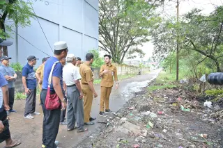 Wawako Diza meninjau lokasi pengolahan sampah dan Tempat Pembuangan Sampah (TPS) di sejumlah Wilayah dalam Kota Jambi || Dok PKJ