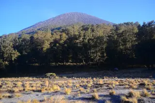 Ilustrasi: Gunung Semeru.
