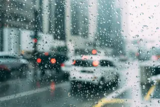 BMKG Prakirakan Musim Hujan Jakarta Datang Bertahap Mulai November