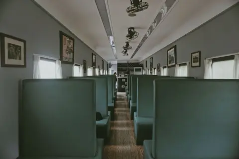 Penumpang Kereta Antarkota di Surabaya Bisa Menukar Kupon Kuliner Gratis