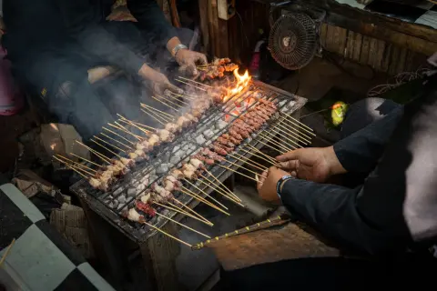 Dewi Anjani Raup Lonjakan Omzet Kuliner di Mandalika