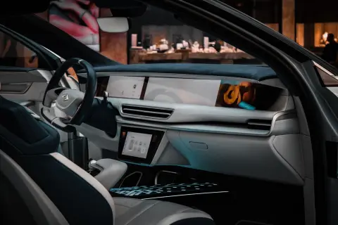 Lexus Gelar Gallery in Motion di Plaza Senayan Jakarta