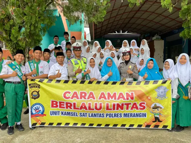 Sat Lantas Polres Merangin Melakukan Sosialisasi Tertib Berlalu Lintas