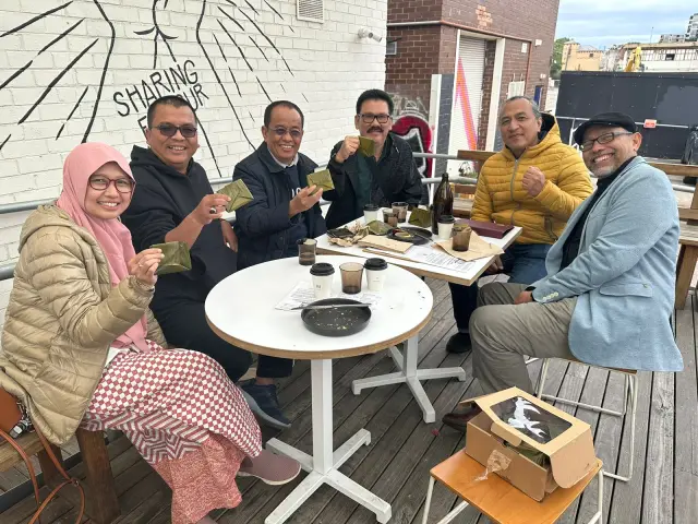 Jumpa Dua Tokoh Pemberani di Australia dan Peringatan TNI Terhadap Pilpres 2024
