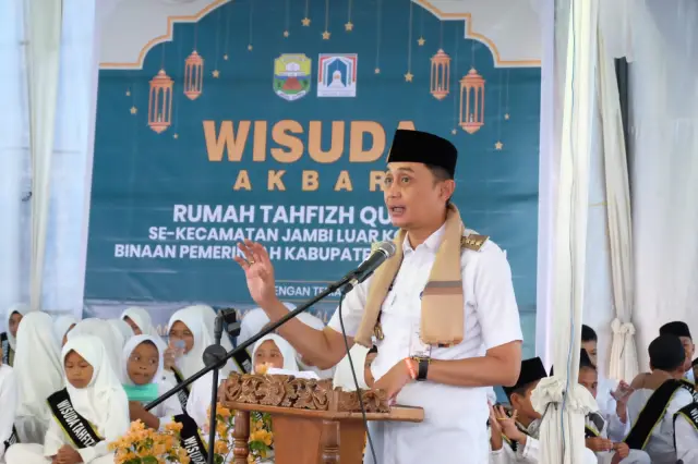 Pj Bupati Muaro Jambi, Bachyuni Deliansyah Hadiri Wisuda Akbar Tahfiz Qur'an se-Kecamatan Jambi Luar Kota