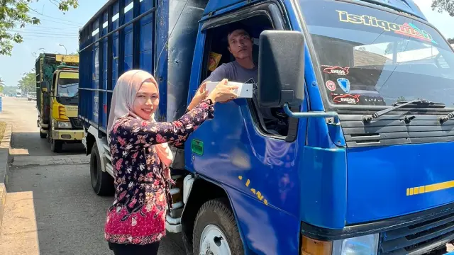 Jum'at Berkah, PPDI Pelindo Regional 2 Jambi Berbagi Sedekah