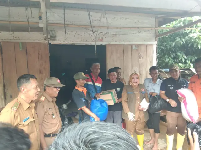 KKKS Pertamina EP Pendopo Field Berikan Bantuan kepada Masyarakat Korban Banjir di Kabupaten Musi Rawas
