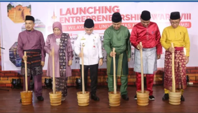 Gubernur Jambi Ajak Perguruan Tinggi Bantu Atasi Kemiskinan dan Pengangguran