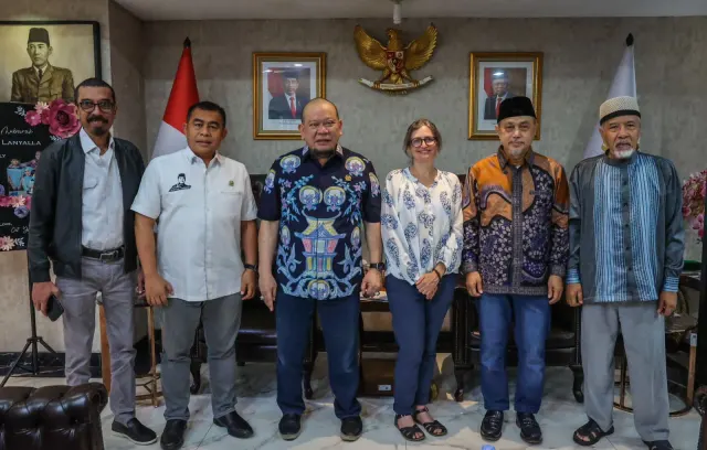 Direktur International Survival Asia Temui Ketua DPD RI, Terkait Perlindungan Orang Tobelo Dalam