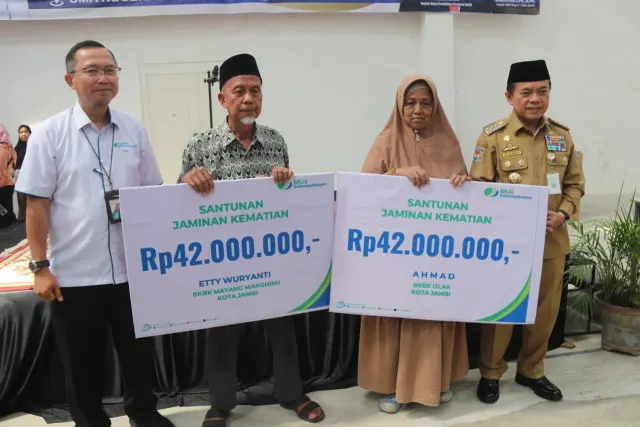1.259 Siswa Tidak Mampu di Kota Jambi Terima Bantuan Dumisake Pendidikan