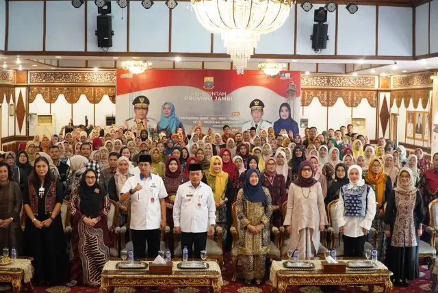 Gubernur Al Haris Tegaskan Komitmen Pemerintah Perkuat Dukungan Pendampingan Bagi Perajin