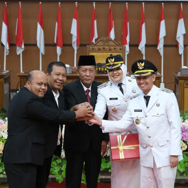 Hadiri Sertijab Bupati dan Wakil Bupati Tanjabtim, Wagub Sani Harap Program yang Disusun Juga Adaptif dengan Berbagai Perubahan