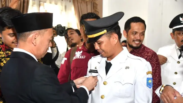 Wakil Bupati Tanjabtim, Muslimin Tanja Lantik 96 Dari Camat Hingga Lurah