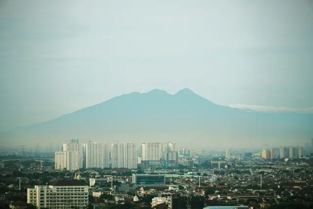 Suku Bunga AS Menekan Rupiah dan Pasar Keuangan Jakarta