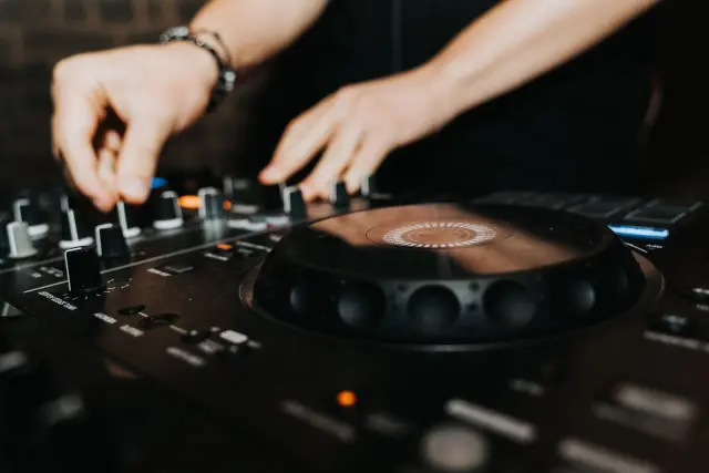 DJ Maretta Masuk Nominasi AMI Awards 2026 di Jakarta