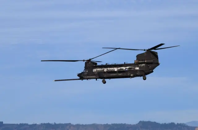 Tiga Helikopter Chinook Menuntaskan Dukungan Jepang untuk Karhutla Kalimantan
