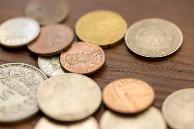 Rupiah Melemah Saat Mata Uang Asia Tertekan Dolar AS
