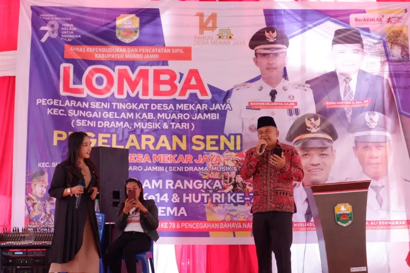 Program Jeput bola dalam pelayanan administrasi kependudukan Dinas Kependudukan dan Catatan Sipil Kabupaten Muaro Jambi || KMJ